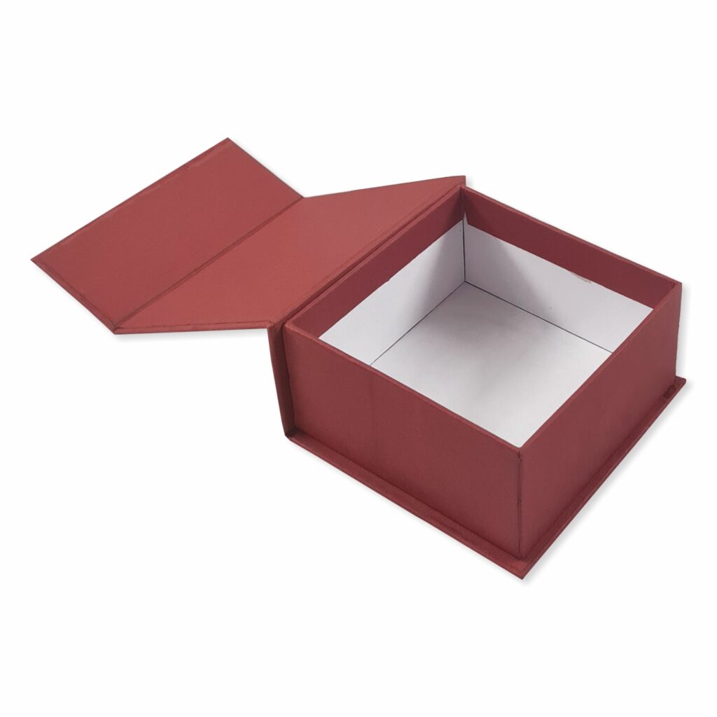 Red Magnetic Hamper Box (4x4x2 inch)